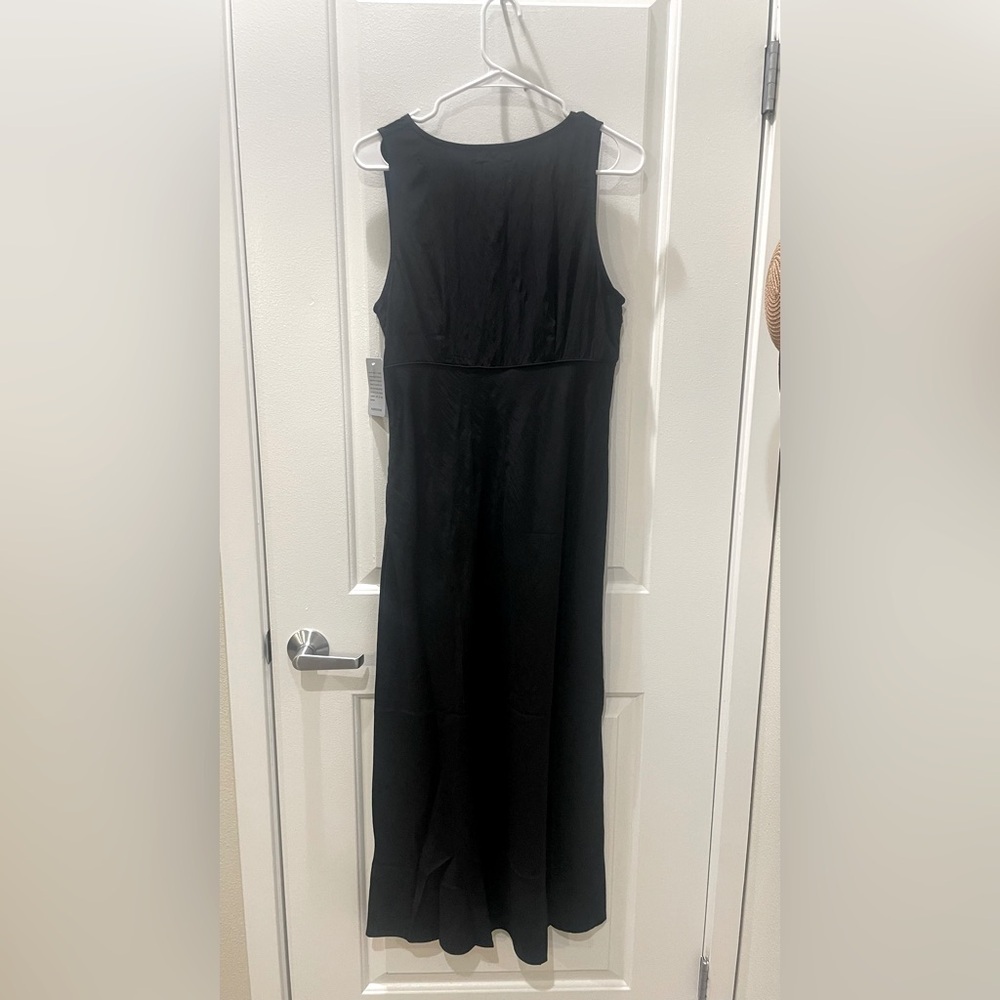 NEW…STITCHDROP Audubon V-Neck Dress - Picture 5 of 5